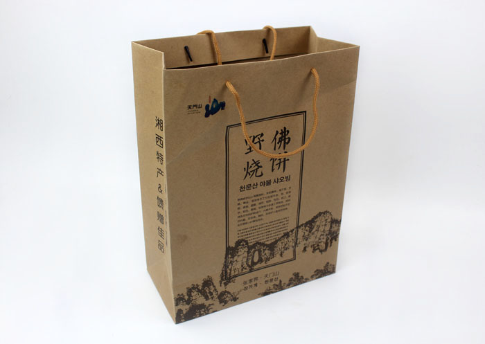 這樣原汁原味土特產(chǎn)禮品盒+手提袋套裝你也想要嗎？快來(lái)長(cháng)沙印刷廠(chǎng)日大彩印定制！